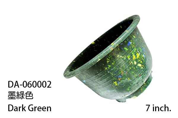 加厚型景觀植栽盆，具備抗脆化與抗日曬特性，適用各類戶外環境。